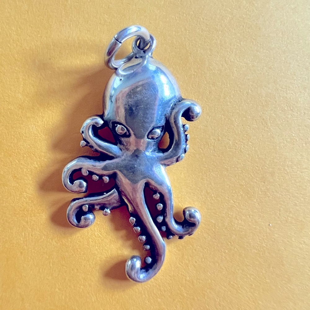 .925 Octopus Pendant